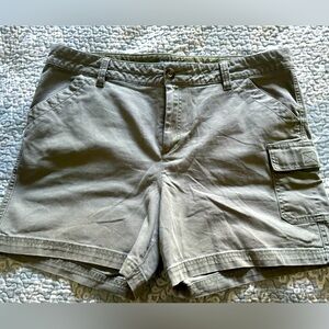 Eddie Bauer Women's Green and Khaki Shorts